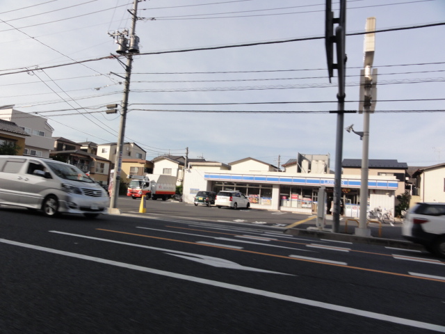 Convenience store. 320m until Lawson ShibaMiya Nemachi store (convenience store)