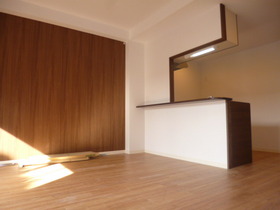 Living and room. Bright living room ・ Stylish accent cross use