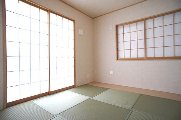 Non-living room. 4 Building