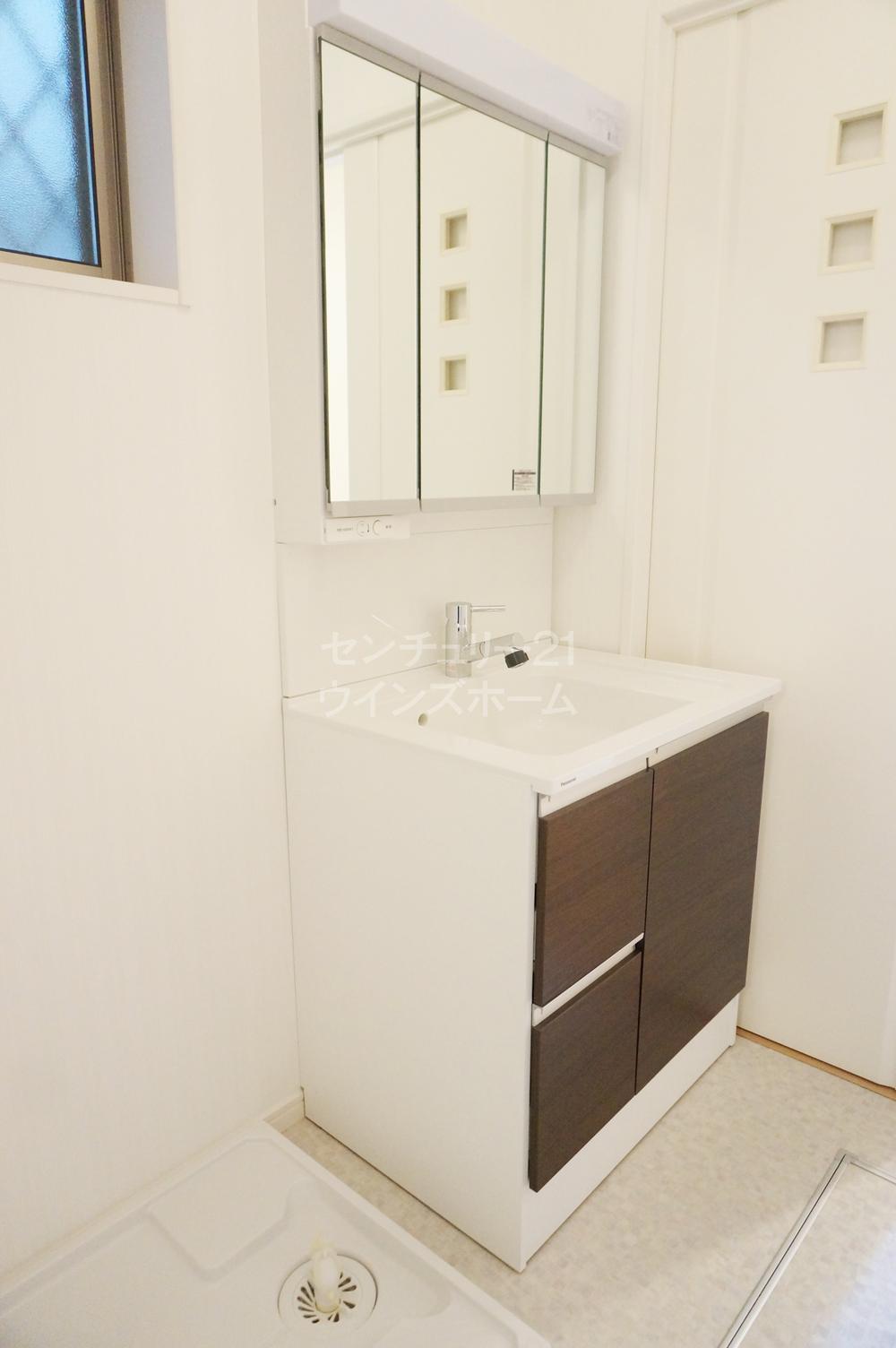 Wash basin, toilet. ◇ wash basin (November 2013) shooting ◇