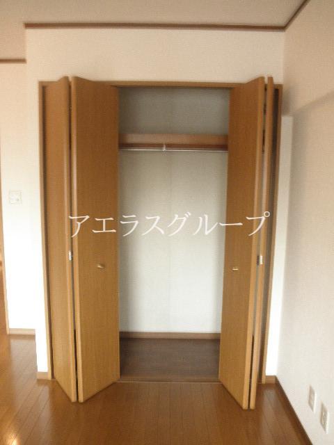 Receipt. Storage with depth