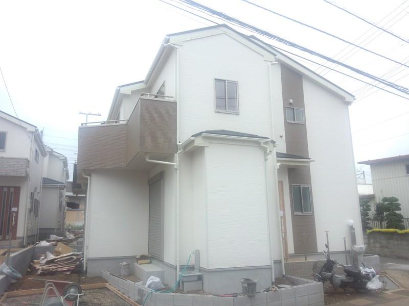 Local appearance photo. Local (10 May 2013) Shooting