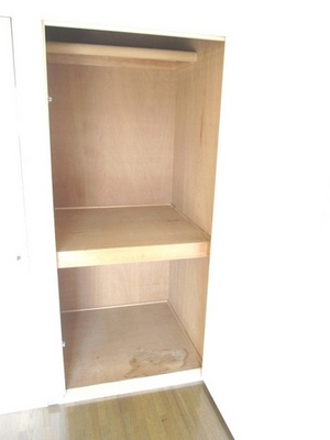 Receipt.  ■ Western-style housing plenty of three-stage ■