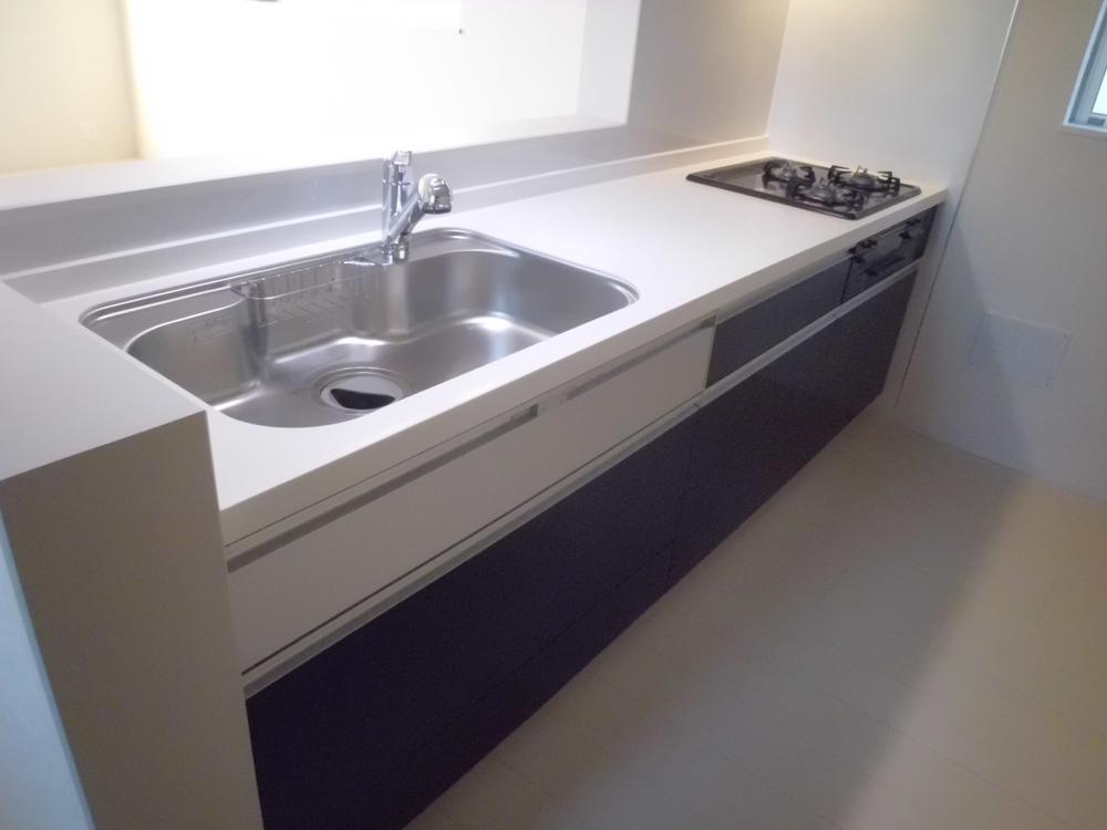 Kitchen. Local (12 May 2013) Shooting