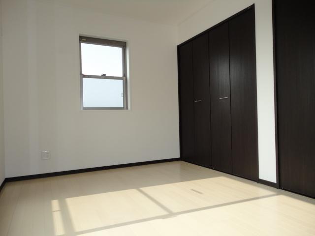 Non-living room. Room (August 2013) Shooting