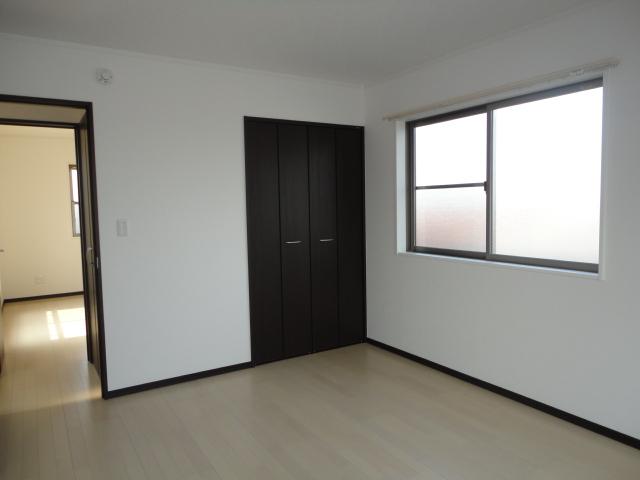 Non-living room. Room (August 2013) Shooting