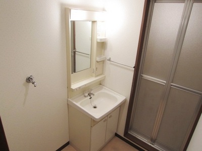 Washroom. There washbasin independent