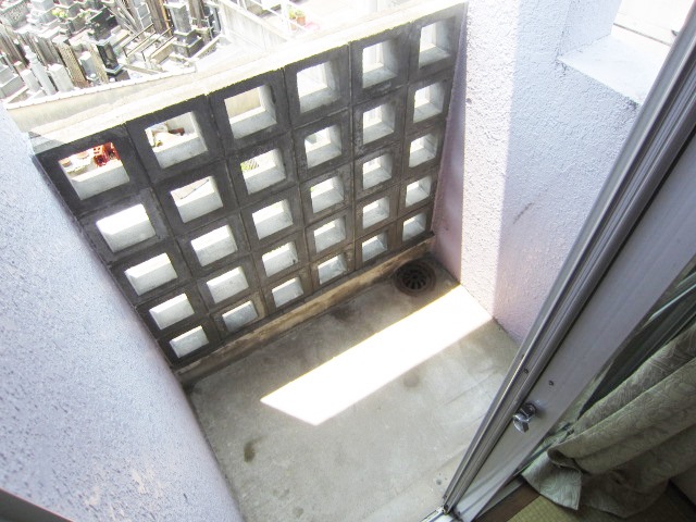 Balcony. South-facing balcony