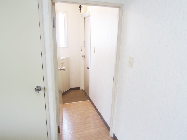 Other. Entrance hall to protect the private