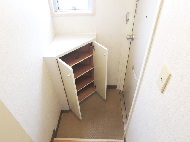 Entrance. Bright entrance there is a small window in the front door