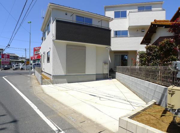 Local appearance photo. Saitama high-speed rail "Araijuku" Station 8-minute walk of a good location site (May 2013) Shooting Building 2
