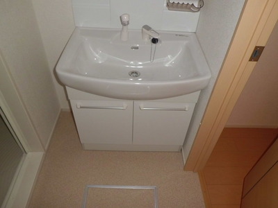 Washroom. Washroom (complete image)