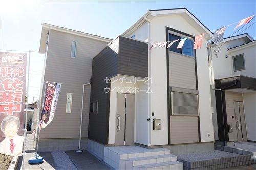 Local appearance photo. D Building