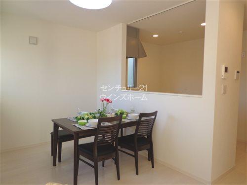 Living. D Building dining