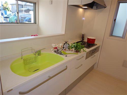 Kitchen. D Building Face-to-face kitchen bouncing conversation