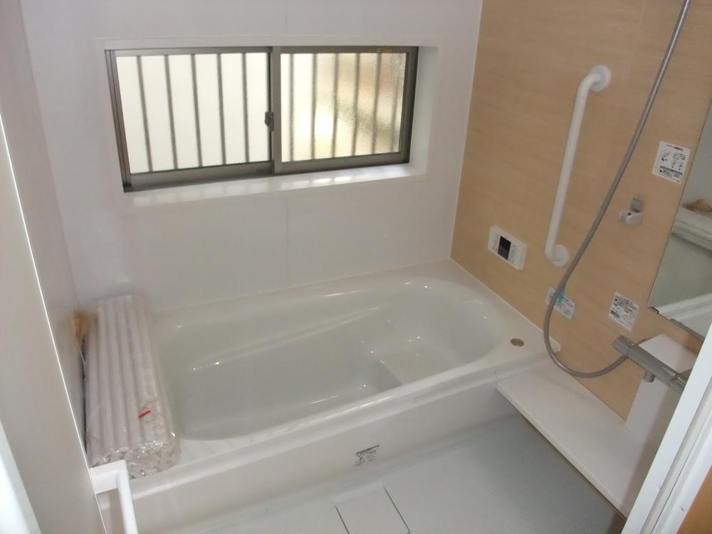 Bathroom. Indoor (10 May 2013) Shooting