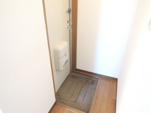 Entrance. Separate reference is a picture