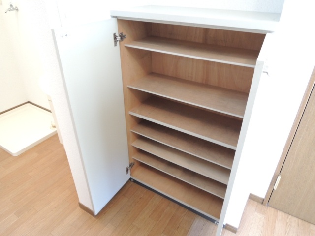 Receipt. Separate reference is a picture