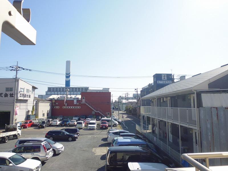 View photos from the dwelling unit. View from the site (November 2013) Shooting