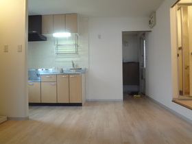 Living and room. 6 is a Pledge dining kitchen