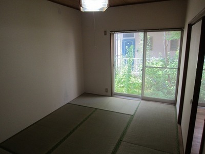 Living and room. Facing the veranda