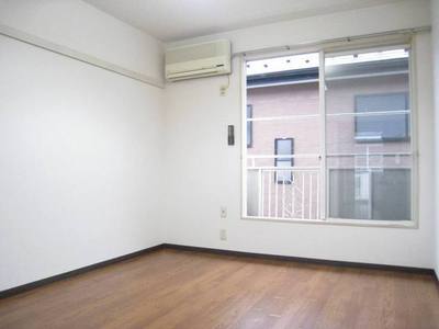 Living and room. Air conditioning