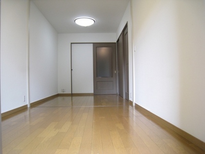 Living and room. By connecting the dining and Western-style, Also available as 2LDK