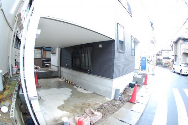 Parking lot. Rain car ・ Built-in garage to protect from the wind
