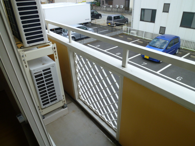 Balcony. You can hang out the laundry on the south-facing balcony! 