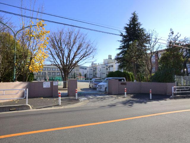 Primary school. Inaka until elementary school 510m
