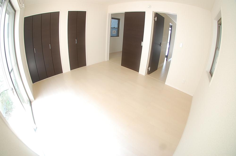 Non-living room. Bright Western-style