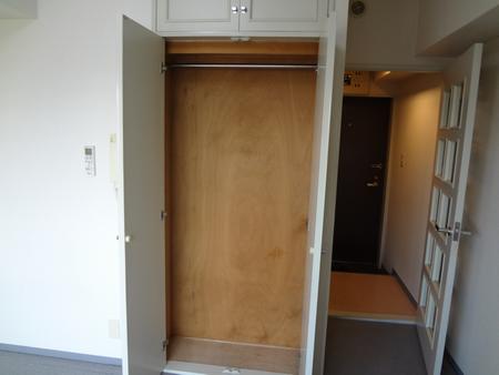 Receipt. Bumping is housed with a stick