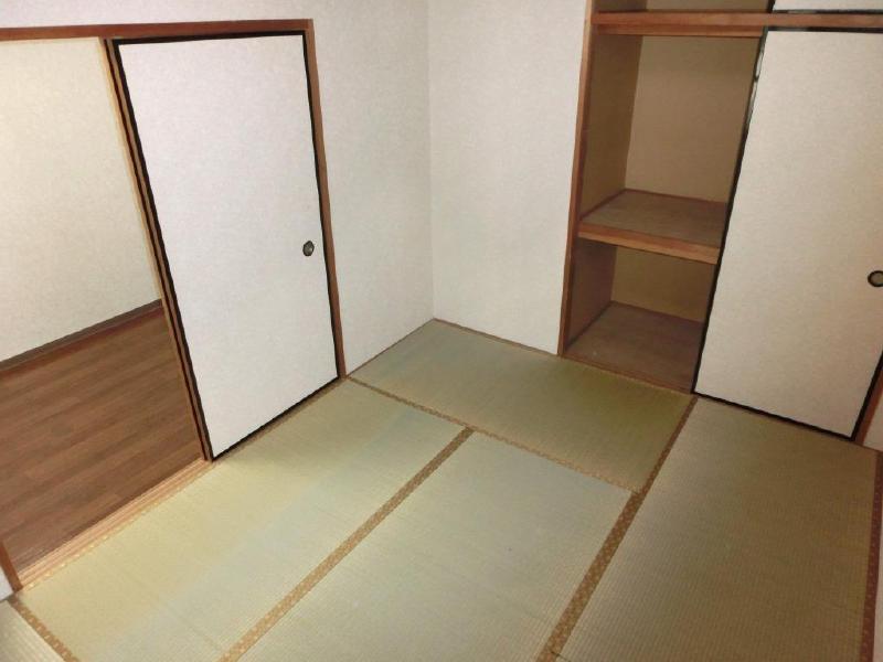 Other. Just looks good Japanese-style in the bedroom