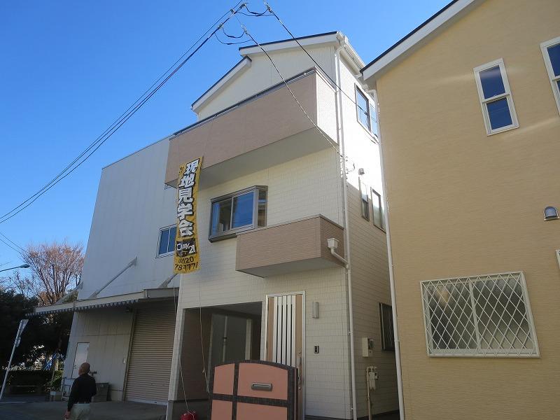 Kitchen. Indoor (12 May 2013) Shooting