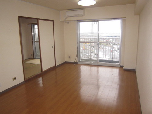 Living and room. Living-dining