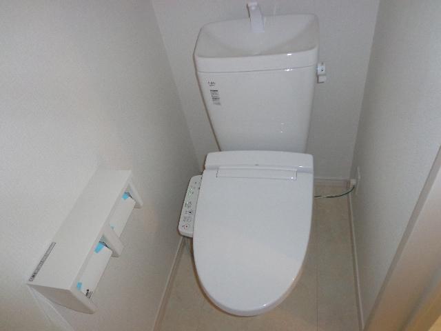 Toilet. 6 Building