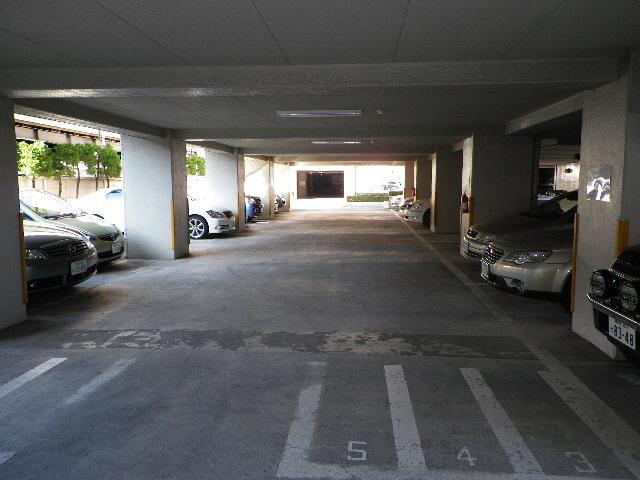 Parking lot
