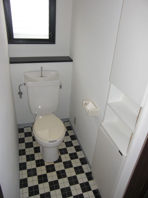 Toilet
