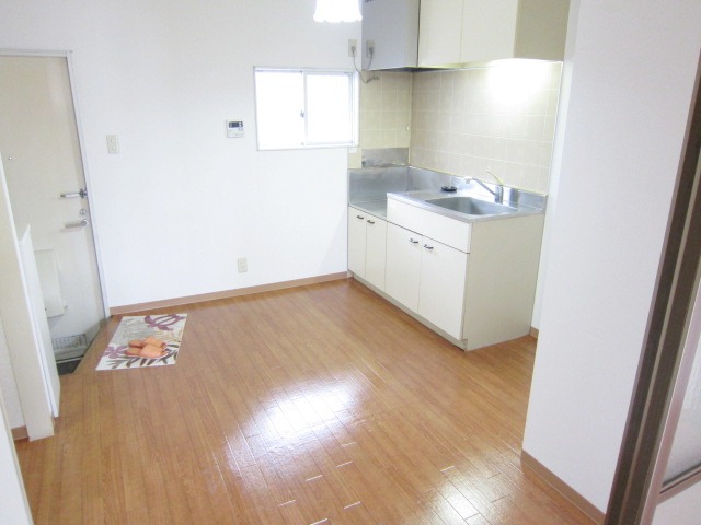 Kitchen. Small window of the kitchen is also happy design