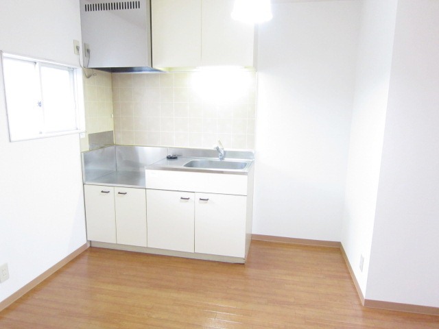 Kitchen. There is a refrigerator space