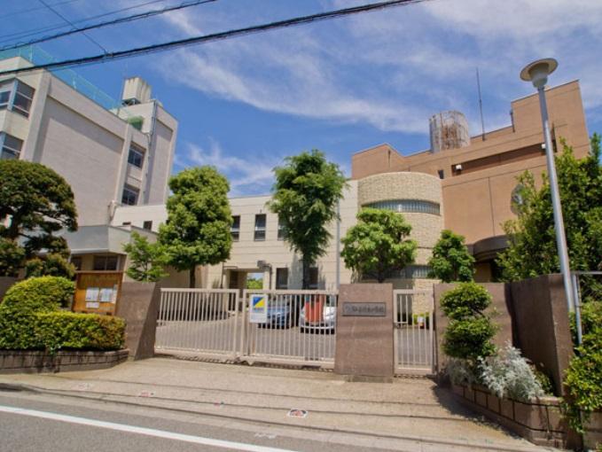 Primary school. 680m until Kawaguchi Municipal Angyo Higashi Elementary School