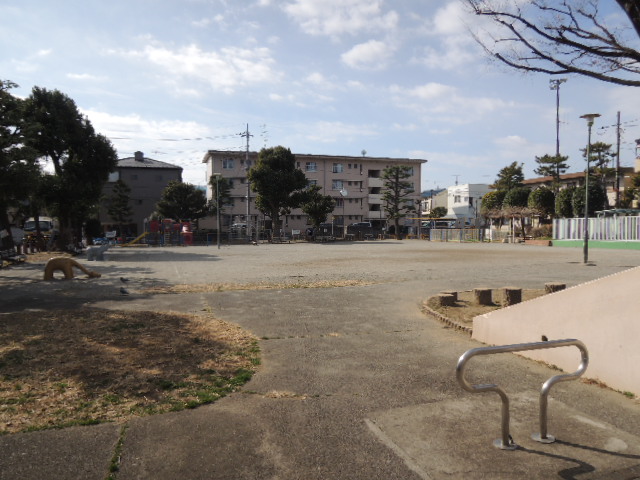 park. After the second park to (park) 320m