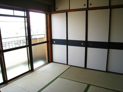 Living and room. After allese-style room in the futon faction