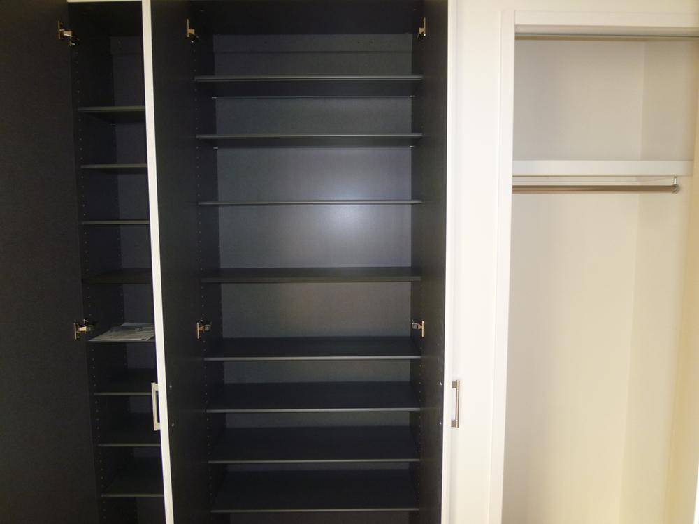 Other. Entrance storage space 2013 / 12 / 03 shooting