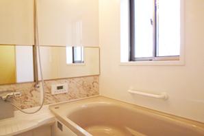 Saitama high-speed rail "Hatogaya" an 8-minute walk a flat way from the station. In addition to the goodness of access, Nestled in a residential area of ​​peaceful <San Famille Kawaguchi Tsuji>. Relaxed form and calm there appearance is impressive dwelling unit by the color ring, Floor plans that take advantage of that style ・ And it has a plan. This sale of residential units was taking advantage of the form three-story. And bathroom the LDK on the second floor ・ Place the basin. Japanese-style room is provided on the first floor, Can be utilized as well as the drawing room. Also the first floor Western-style room is a convenient double closet specification. 2 ・ Balcony is installed on the third floor south. 