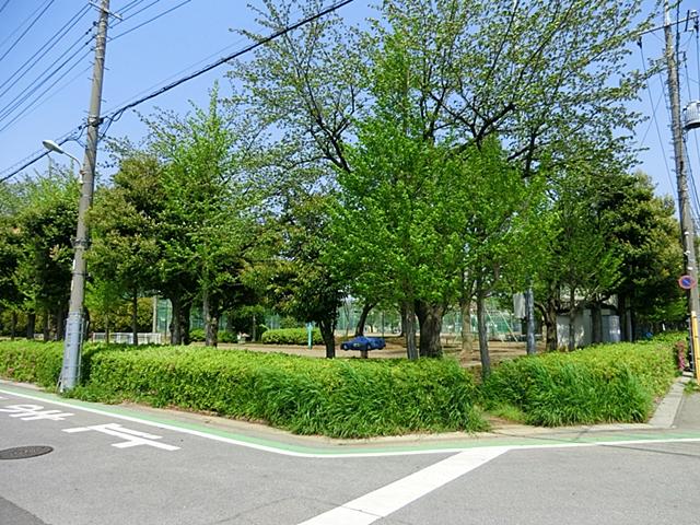 park. Totsuka to East Park 1101m