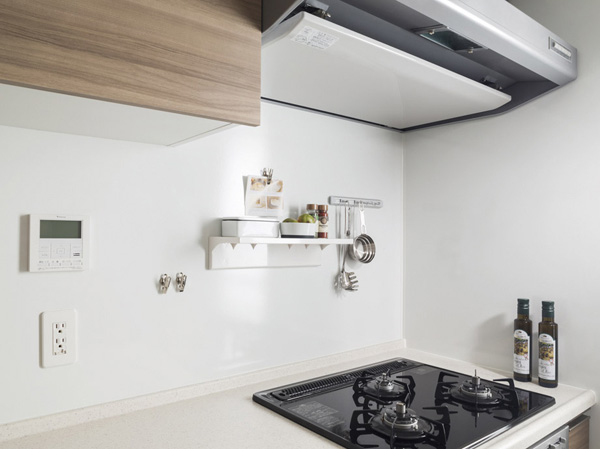 Kitchen.  [Enamel panel] Less likely to be damaged, Wipe oil dirt quickly people. You can also good use, such as put a recipe paper with a magnet.