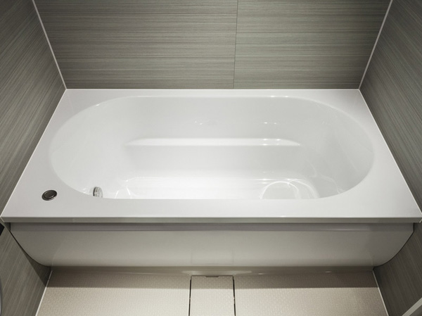 Bathing-wash room.  [Thermos tub + WA tub] Difficult shark, Thermos tub that it is possible to reduce the reheating. Friendly shape to the body.