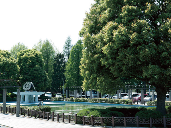 Surrounding environment. Aoki-cho park (about 1040m, Walk 13 minutes)