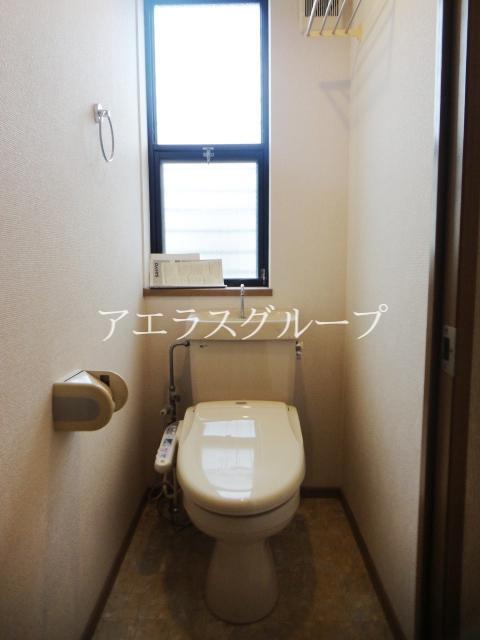 Toilet. If there is a window is bright toilet! 